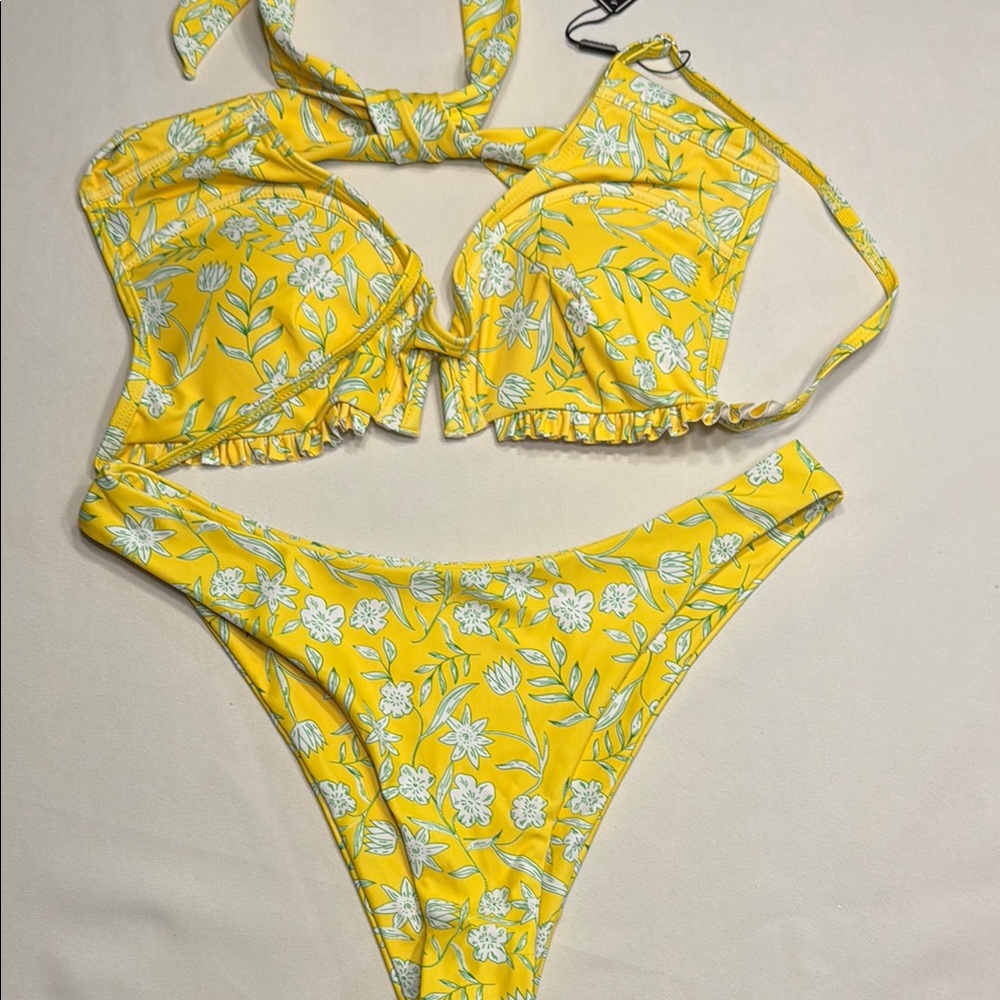 NWT ZAFUL Yellow Floral Bikini Set. size 8